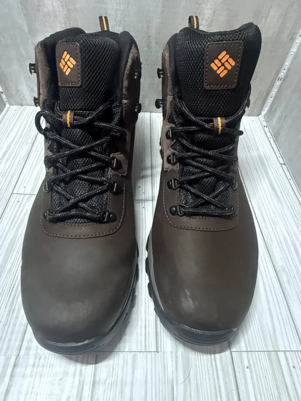 Columbia Omni-Grip Men's Brown Waterproof Hiking Boots Size 16 BM3970-231 EXCELL